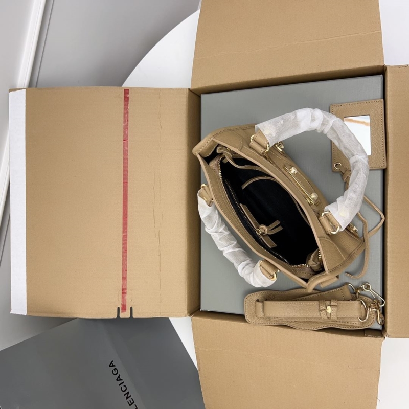 Ba1en*iaga classic city bags